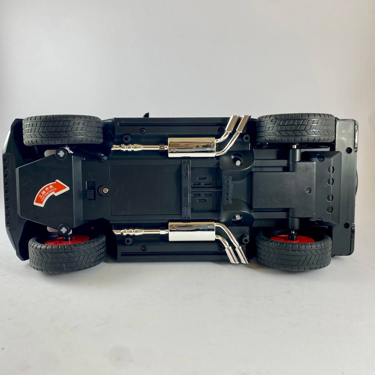 Mercedes-Benz BRABUS G800 1:18 Scale Die-Cast Model Car