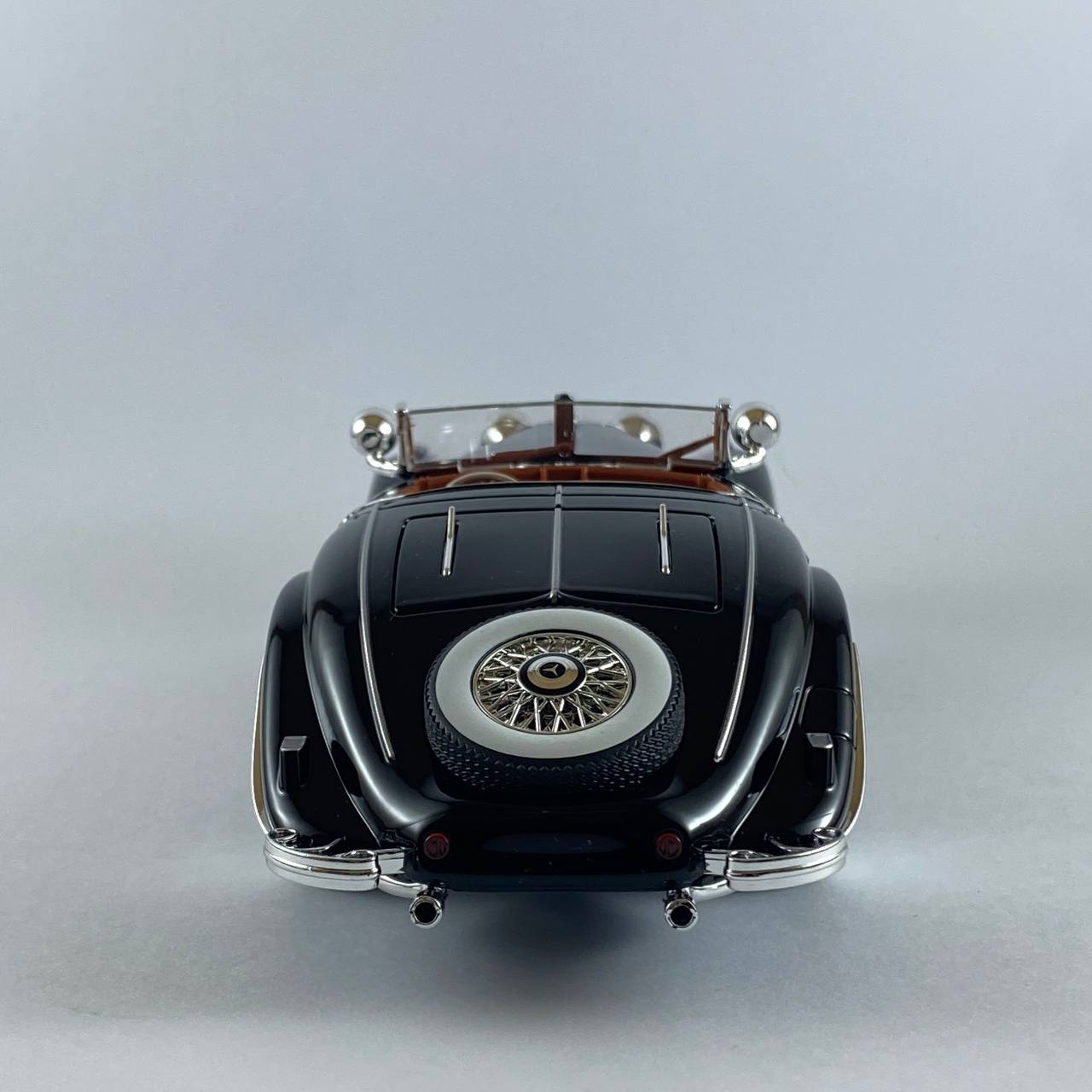 Mercedes Classic 500K 1:24 Scale Die-Cast Model Car