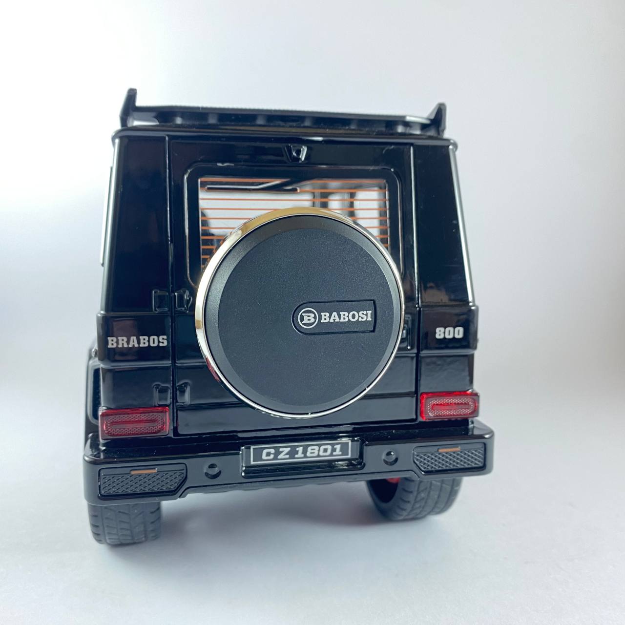 Mercedes-Benz BRABUS G800 1:18 Scale Die-Cast Model Car