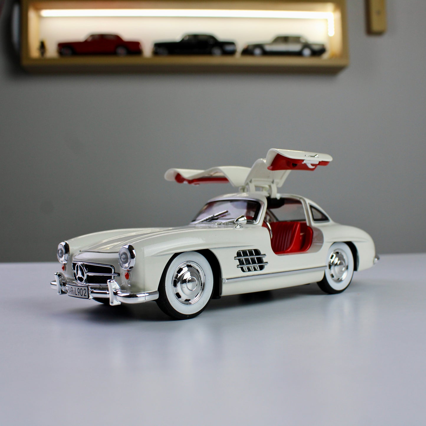 Mercedes-Benz 300SL Diecast Model – 1:24 Scale