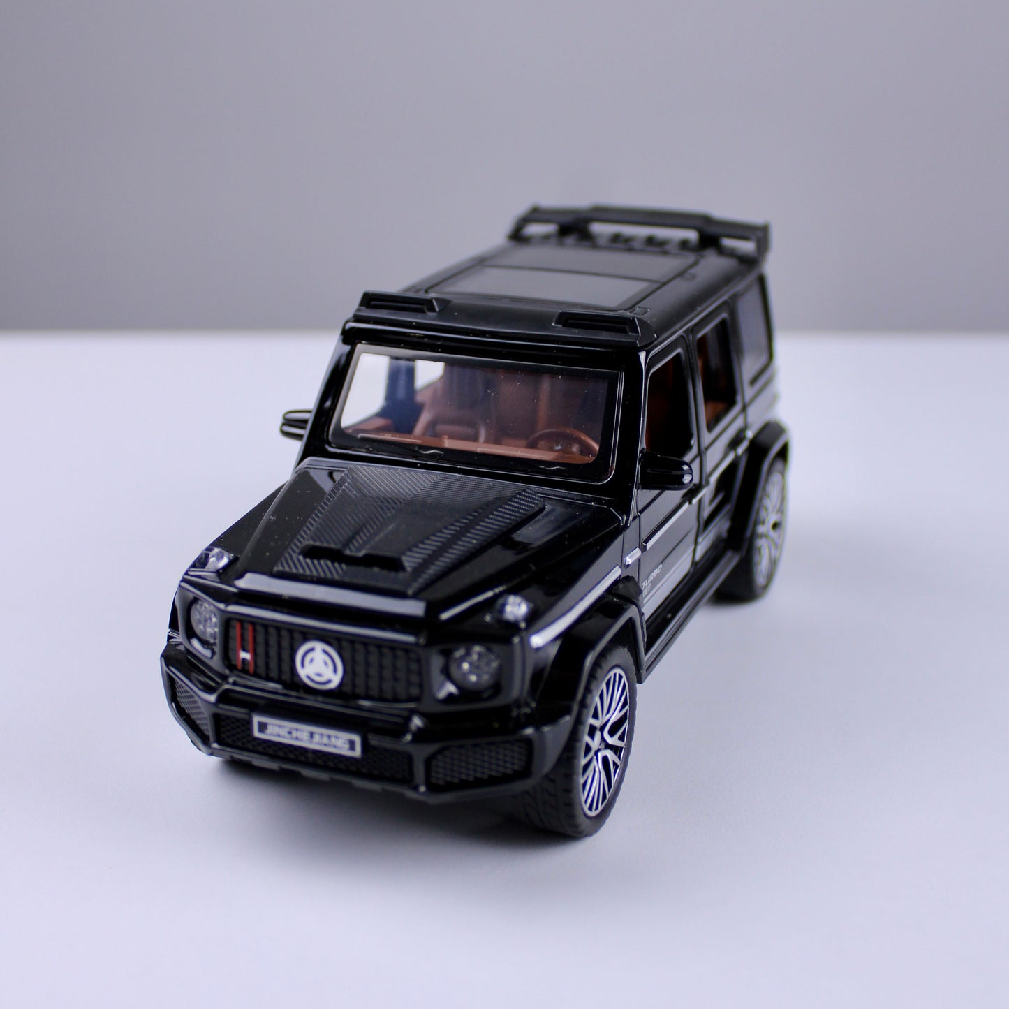 Mercedes G800 – 1:32 Scale