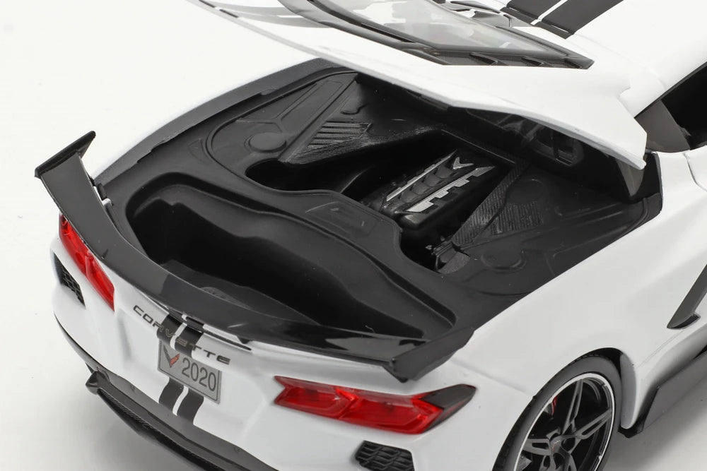 Maisto Chevrolet Corvette Stingray 2020 1:18 Die-Cast Model Car