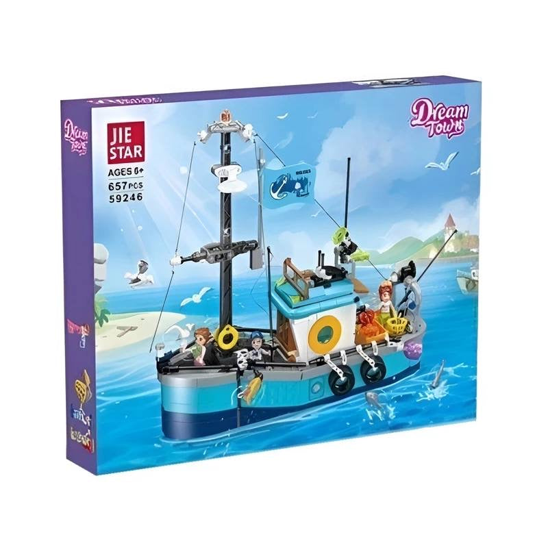 Fishing Boat Building Set – JIE STAR Dream Town (657 Pieces)