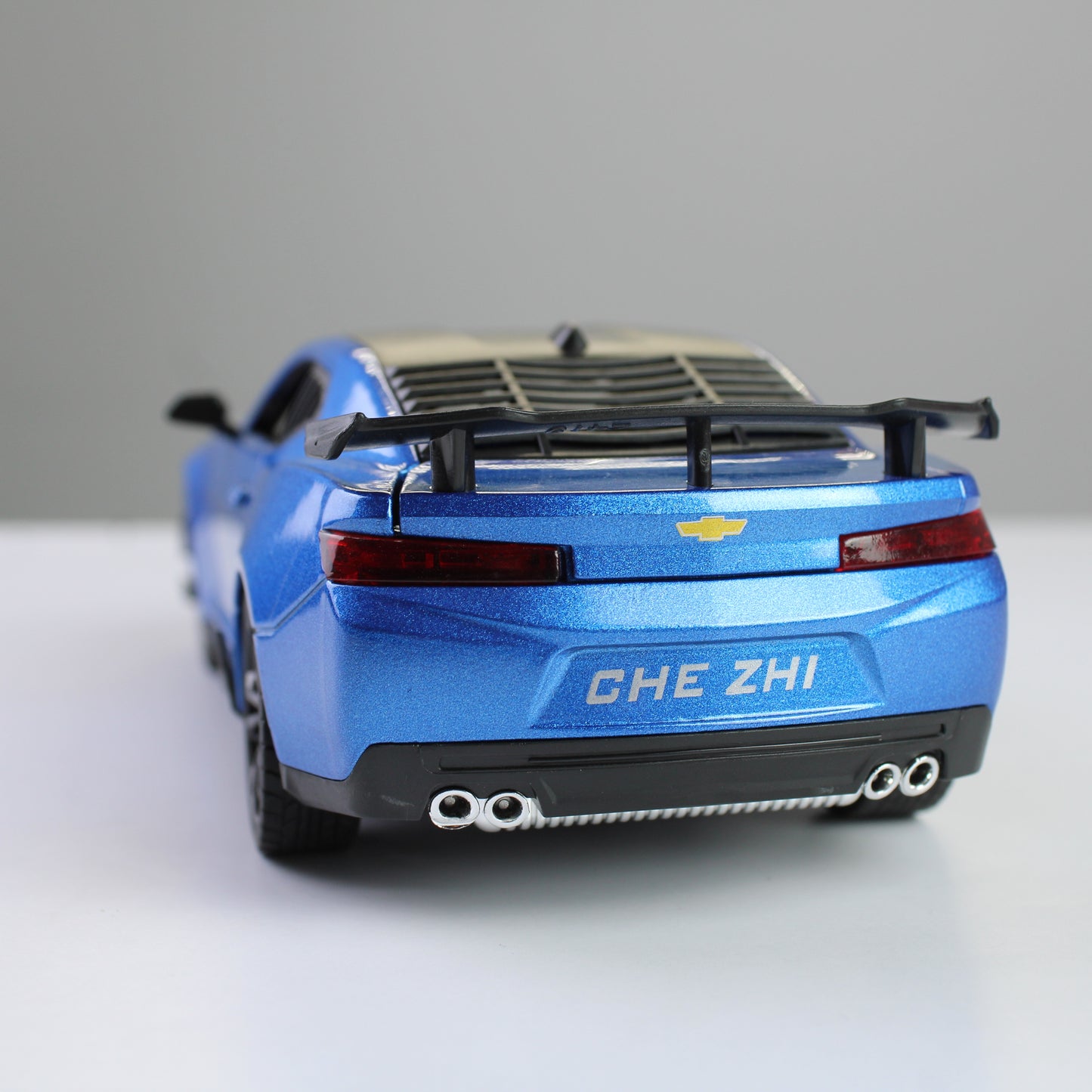 Chevrolet Camaro ZL1 Diecast Model – Sport Car Replica (1:24)