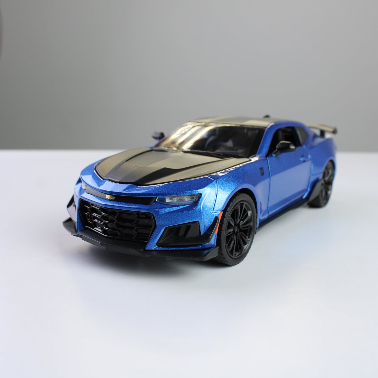 Chevrolet Camaro ZL1 Diecast Model – Sport Car Replica (1:24)
