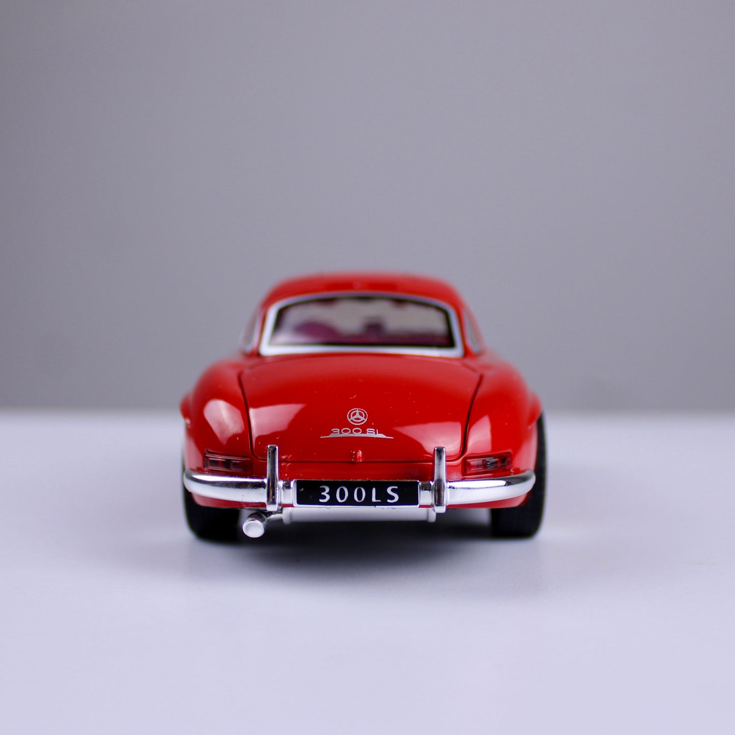 Mercedes-Benz 300SL 1:32 Scale Die-Cast Model Car