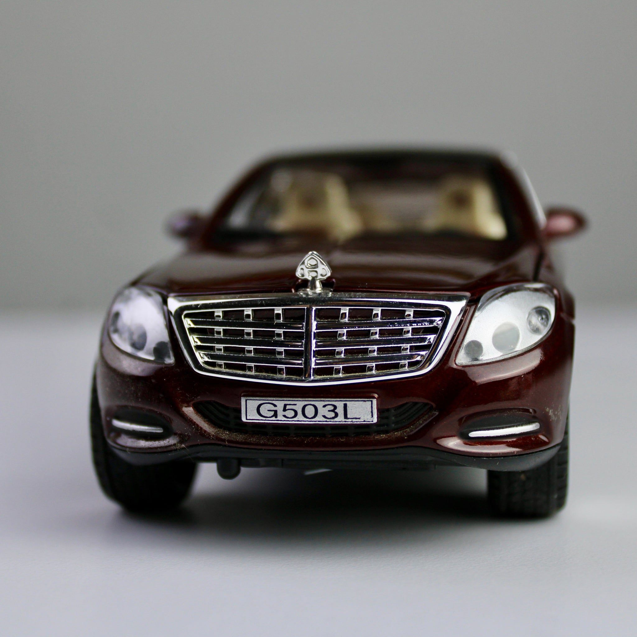 Mercedes-Benz Maybach S600 Die-Cast Model Car – 1:24 Scale