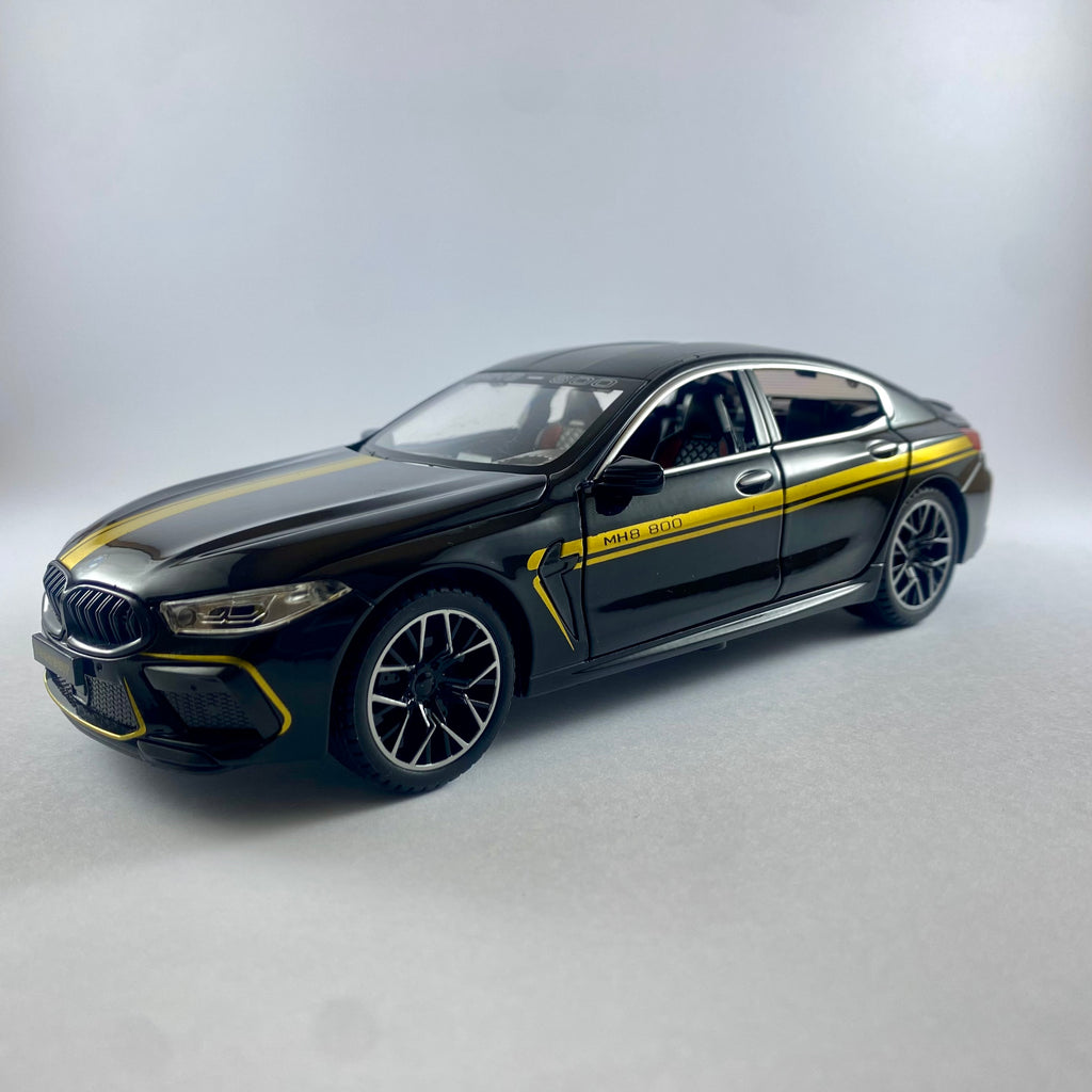 BMW MH8 800 Die-Cast Model Car 1:24 Scale