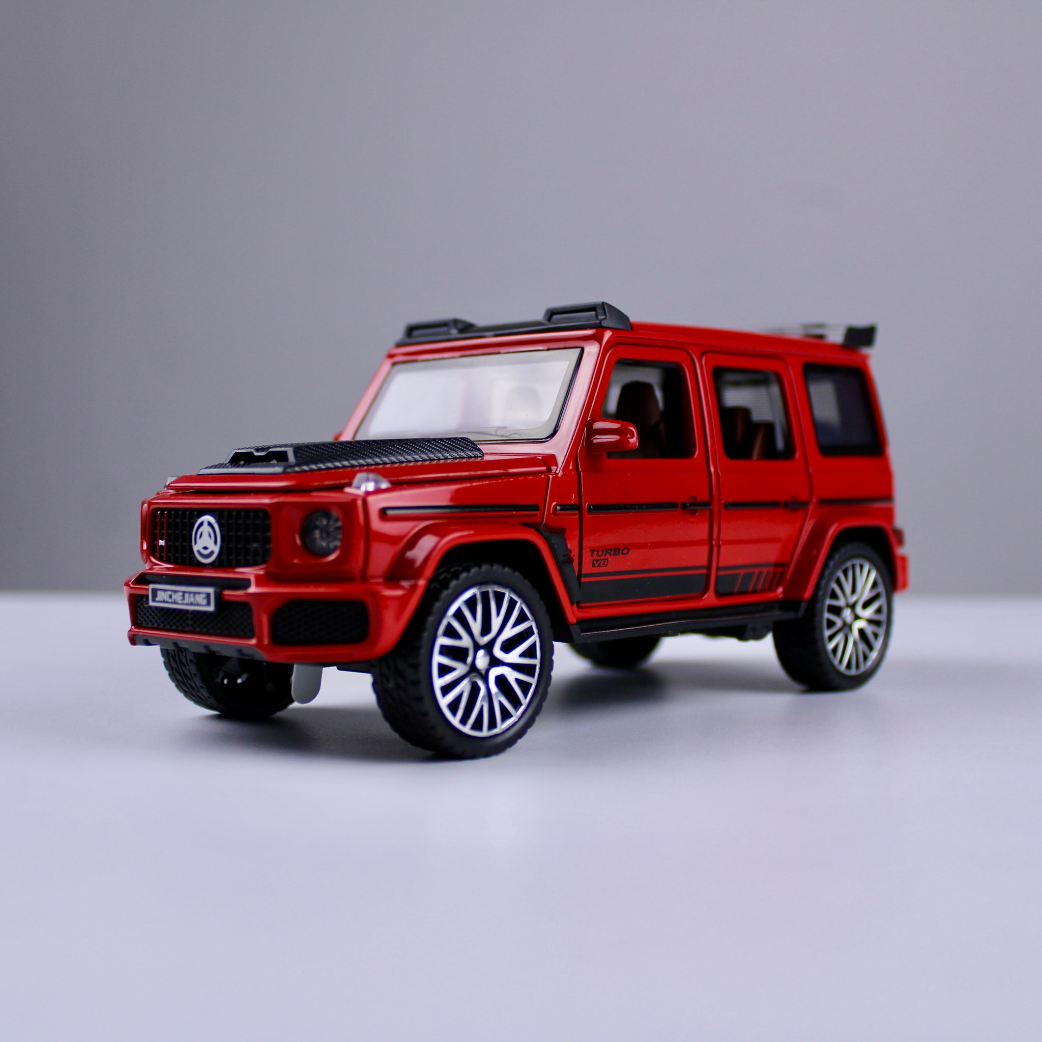 Mercedes G800 – 1:32 Scale