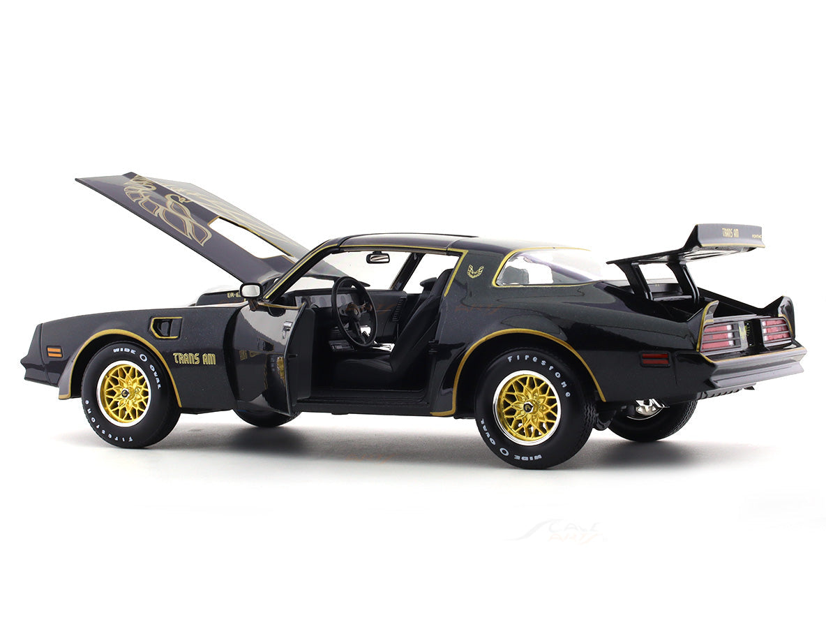 Maisto Pontiac Firebird Trans Am 1978 1:18 Die-Cast Model