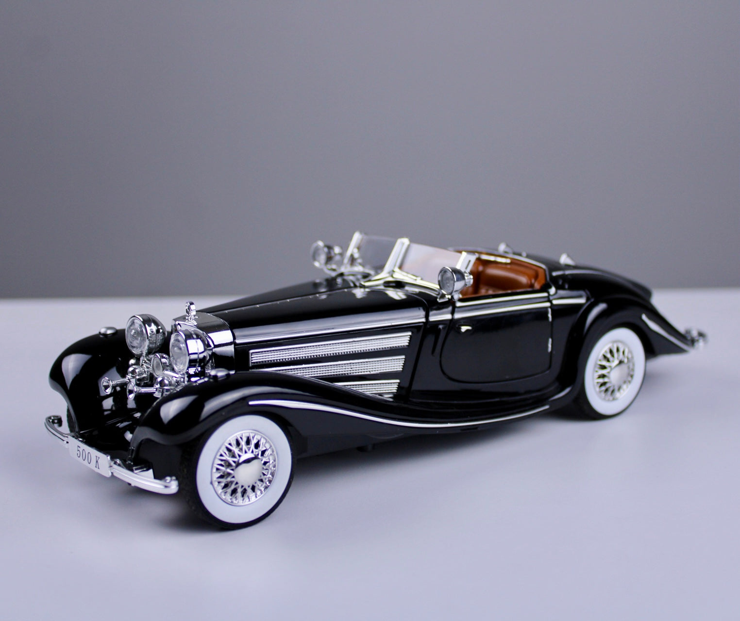 سيارة مرسيدس كلاسيك 500K المعدنية بمقياس 1:24