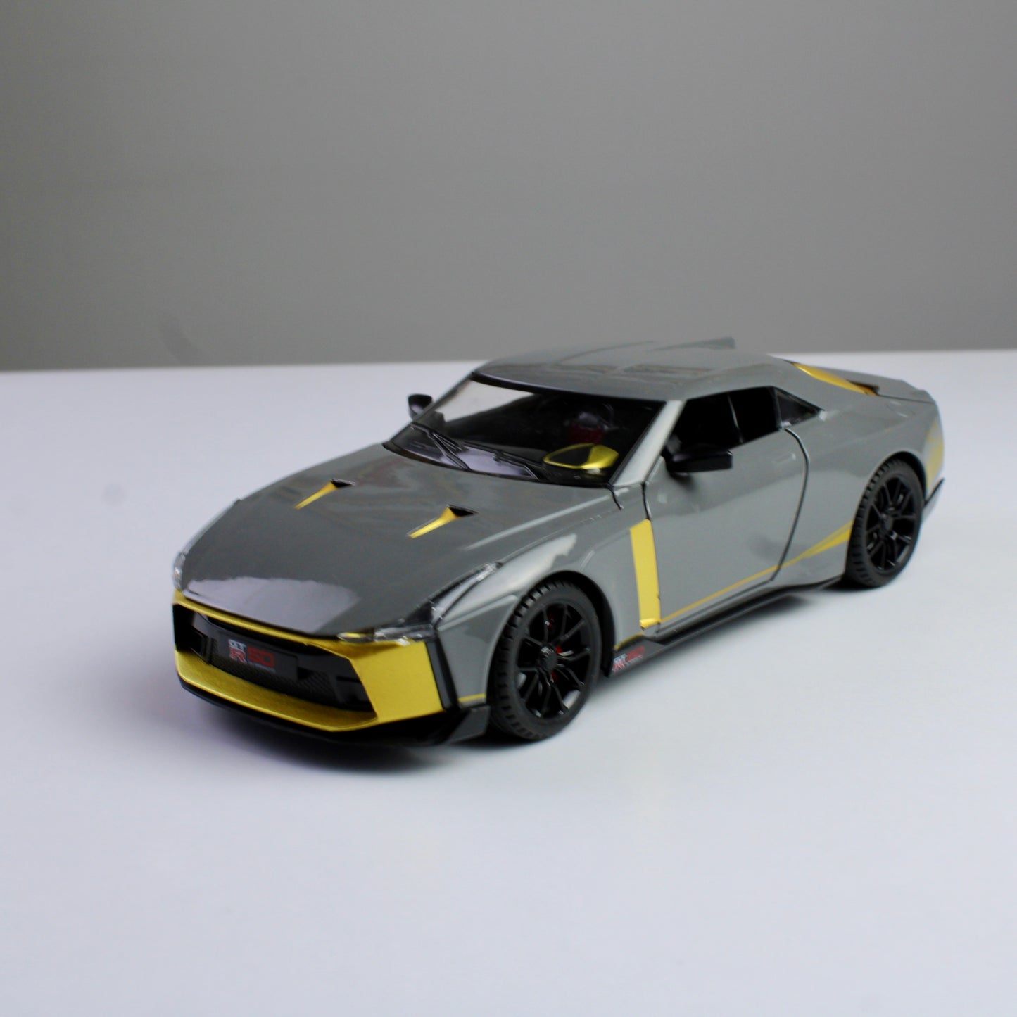 Nissan GT-R 50 1:24 Die-Cast Model Car