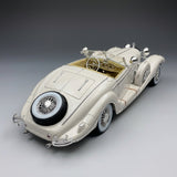 مايستو مرسيدس بنز 500K سبيشال رودستر 1936 نموذج مصبوب بمقياس 1:18 – إصدار بريميير أبيض