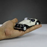 Audi Rover W25K Roadster Diecast Model – Classic Car (1:32)