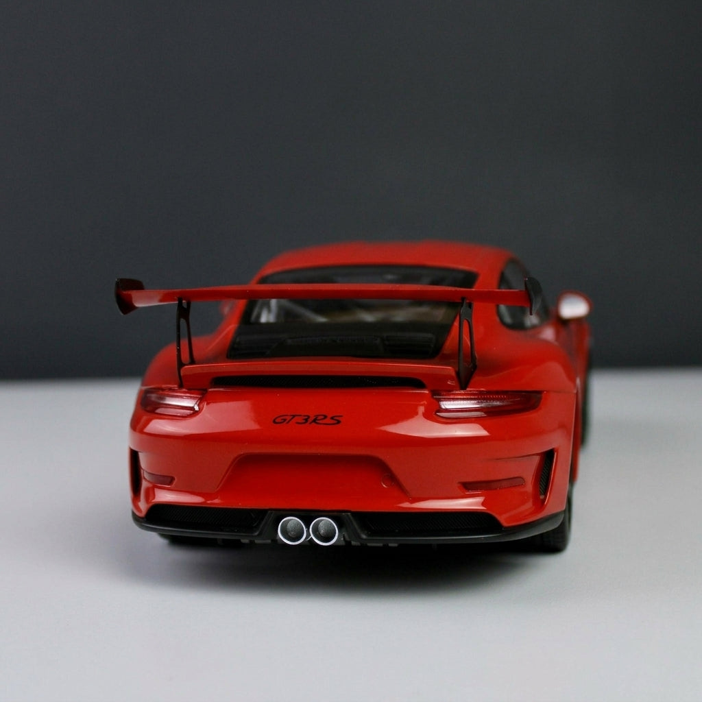 نموذج ويللي بورشه 911 GT3 RS المصبوب 1:18 - إصدار جي تي أوتوز (997)