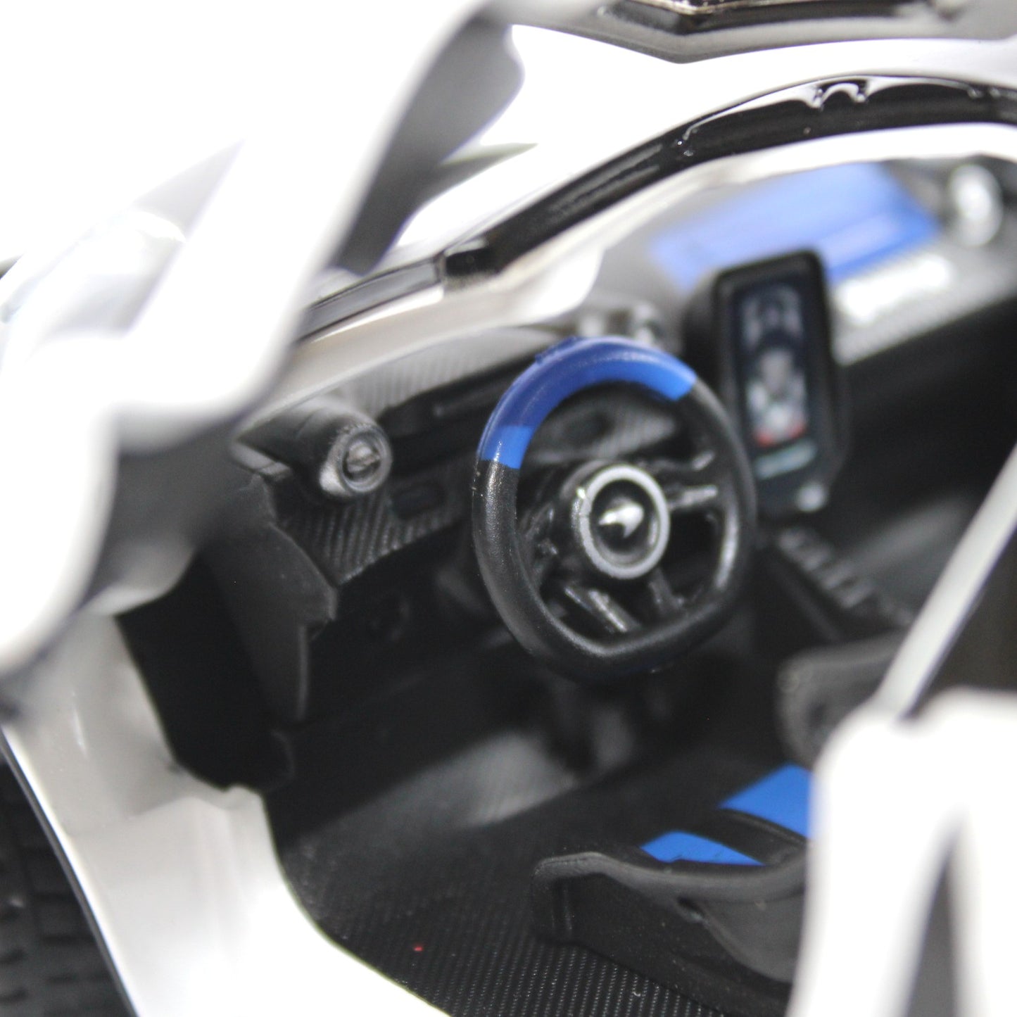 McLaren 1:24 Scale Die-Cast Car