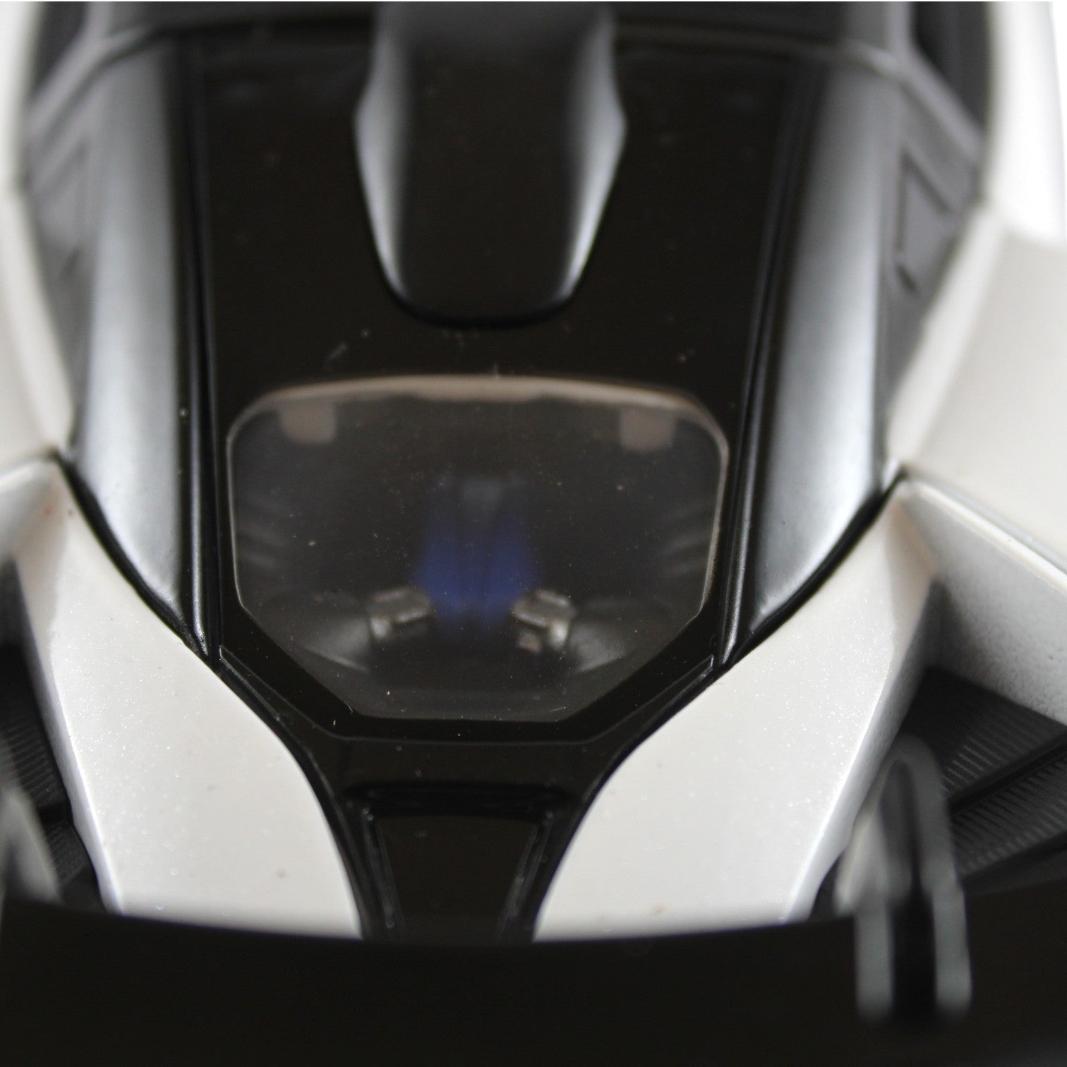 McLaren 1:24 Scale Die-Cast Car