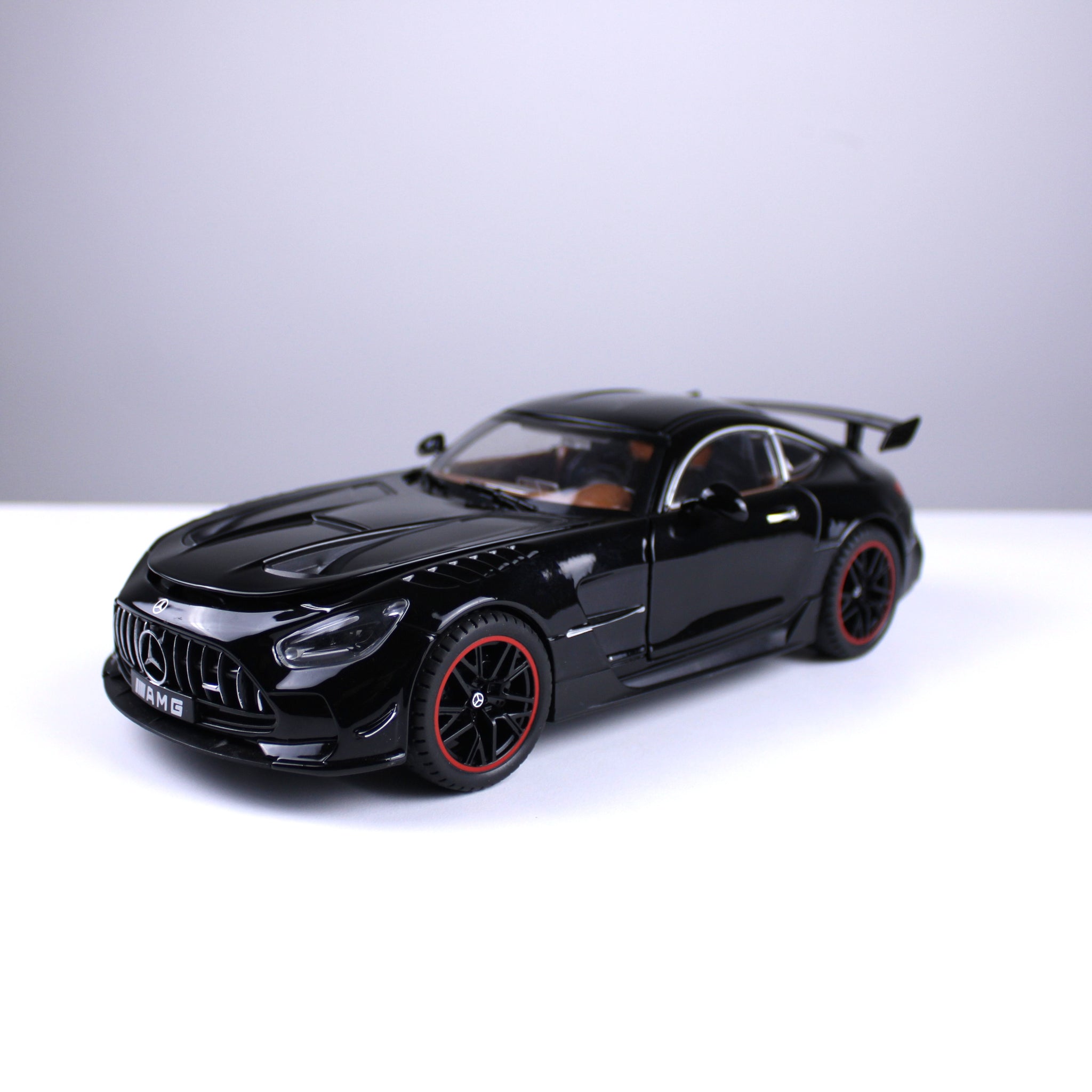 Mercedes-Benz AMG GT Black Series Die-Cast Model – 1:18