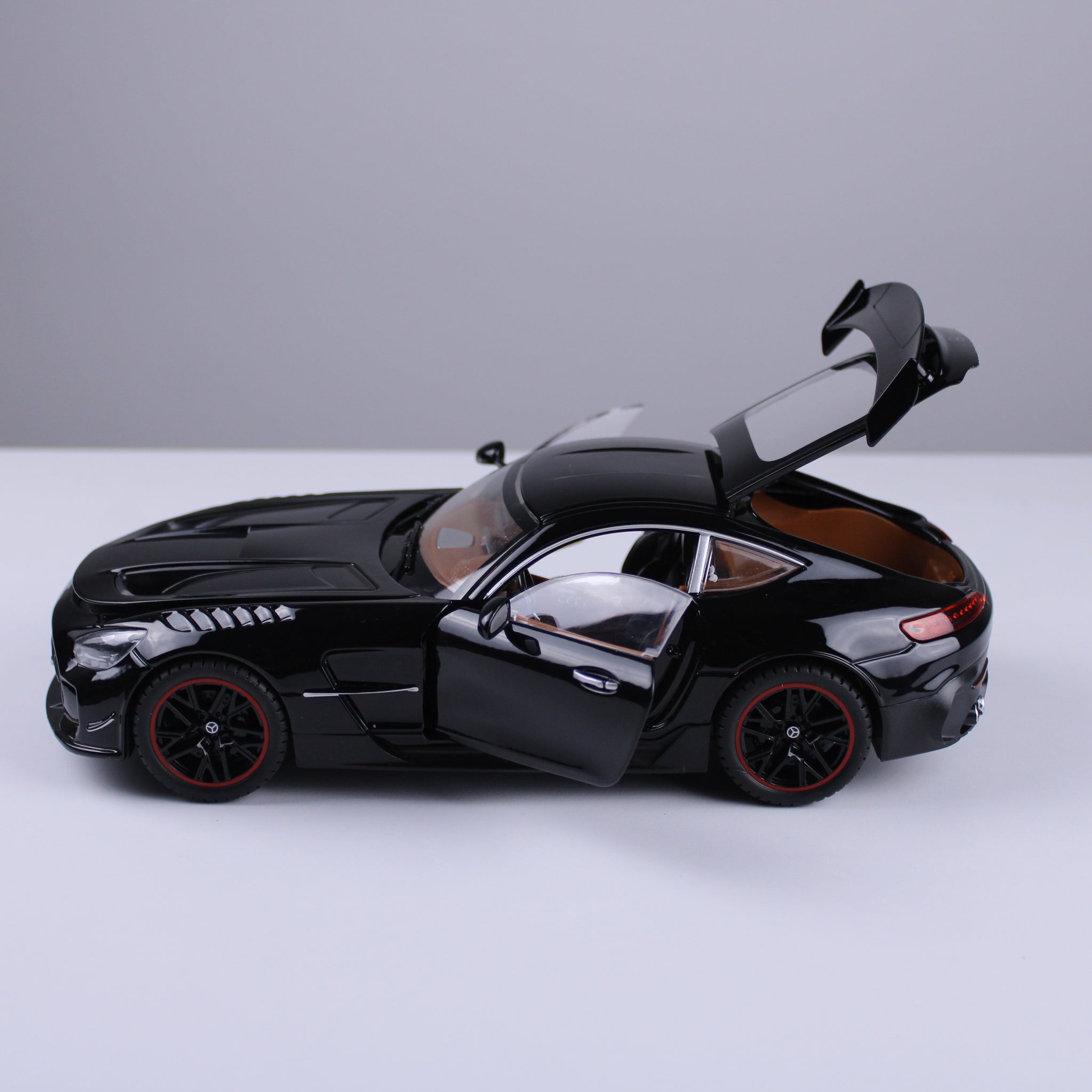 Mercedes-Benz AMG GT Black Series Die-Cast Model – 1:18