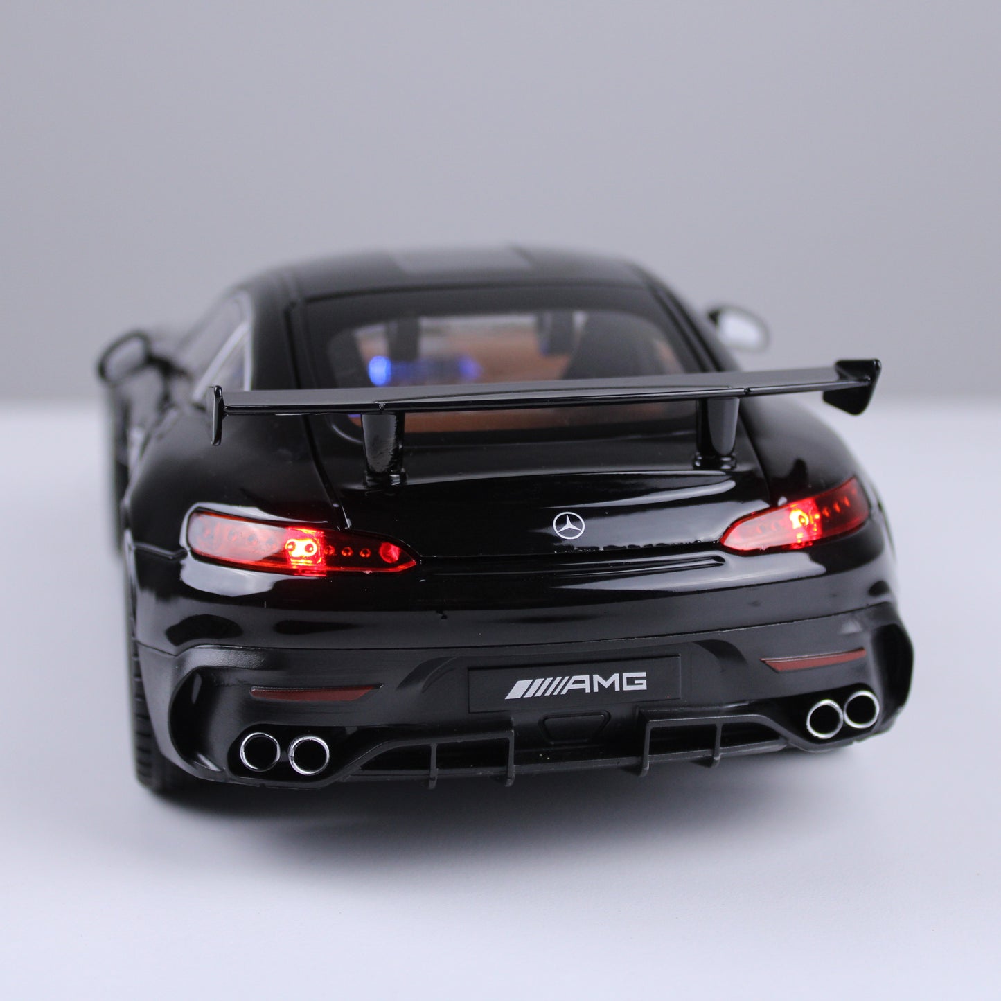 Mercedes-Benz AMG GT Black Series Die-Cast Model – 1:18