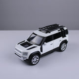 Land Rover Defender Diecast Model – 1:24 Scale