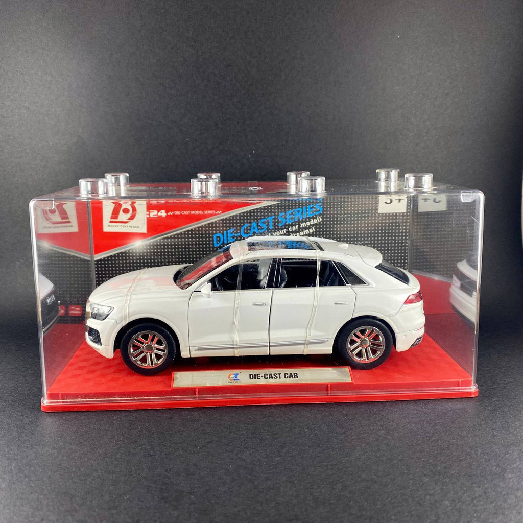 Audi Q8 1:24 Scale Die-Cast Model Car