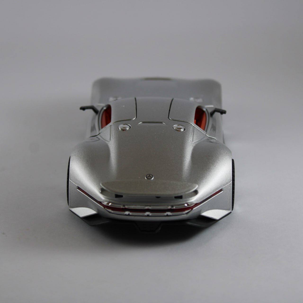 Mercedes-Benz AMG Vision Gran Turismo – 1:24 Scale