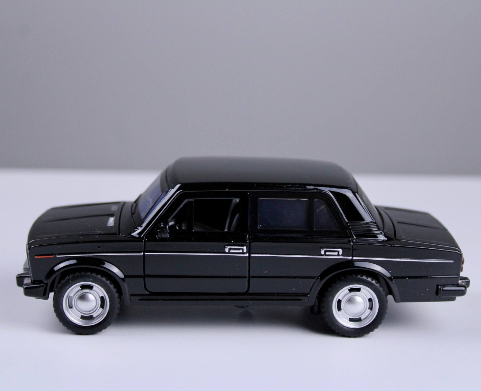 Lada 2106 – 1:32 Scale