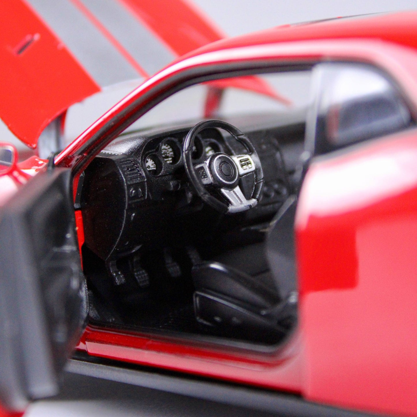 Dodge Challenger SRT 2012 Die-Cast Model Car