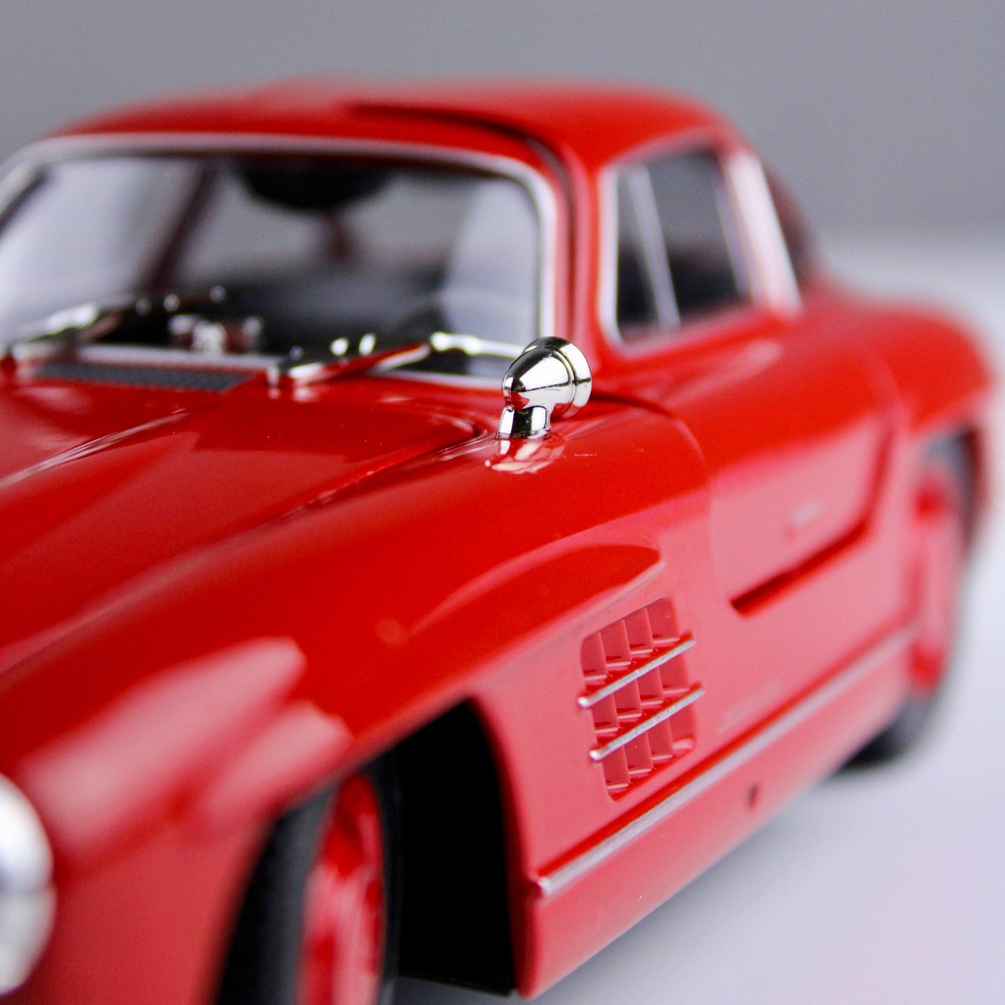 Mercedes-Benz 300 SL - Red