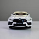 BMW M8 Competition 1:24 Diecast – Light & Sound