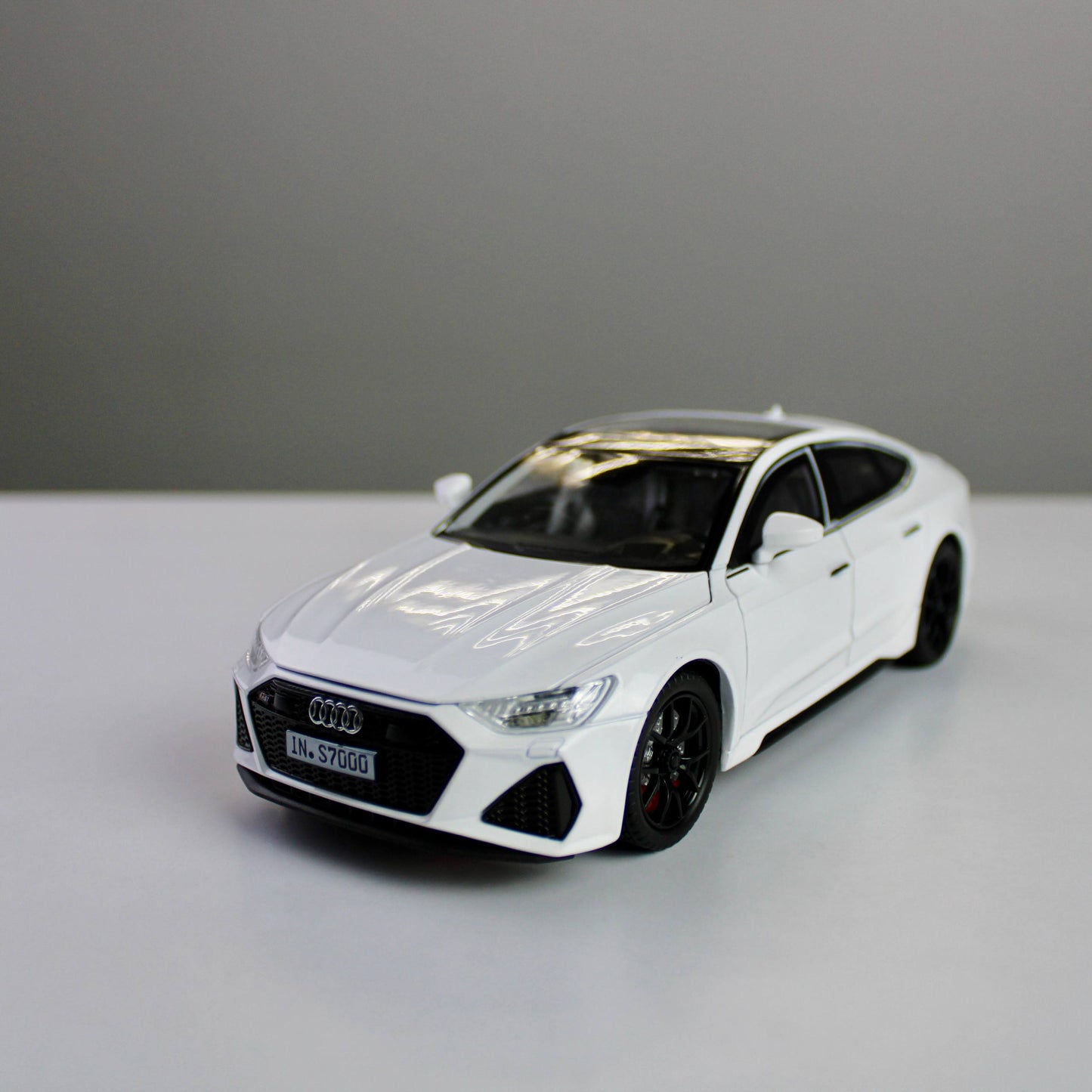 Audi RS7 Sportback C8 1:24 Diecast – Light, Sound