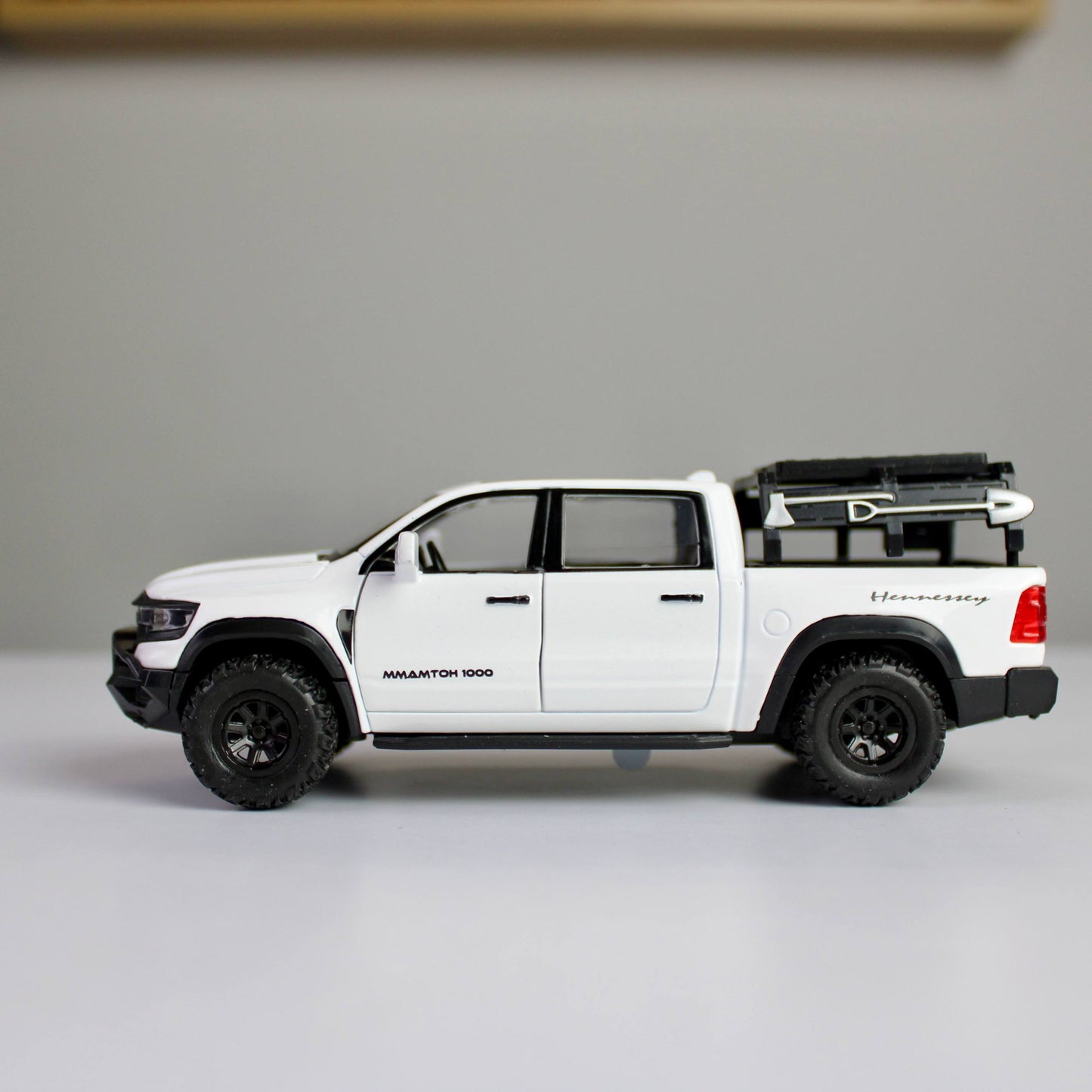 RAM 1000 TRXX Truck – Scale 1:32