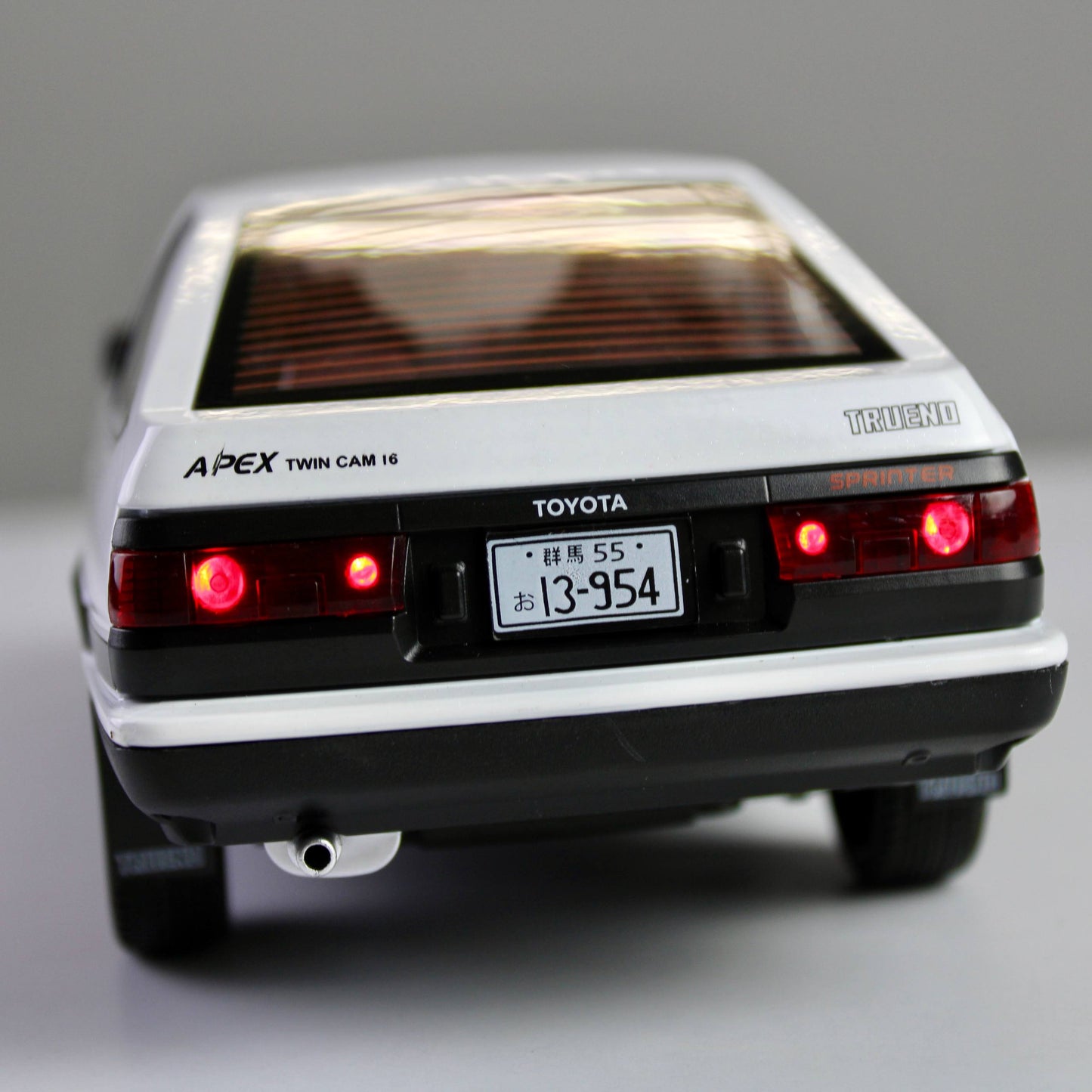 Toyota Sprinter Trueno AE86 1:24 Die-Cast Model Car