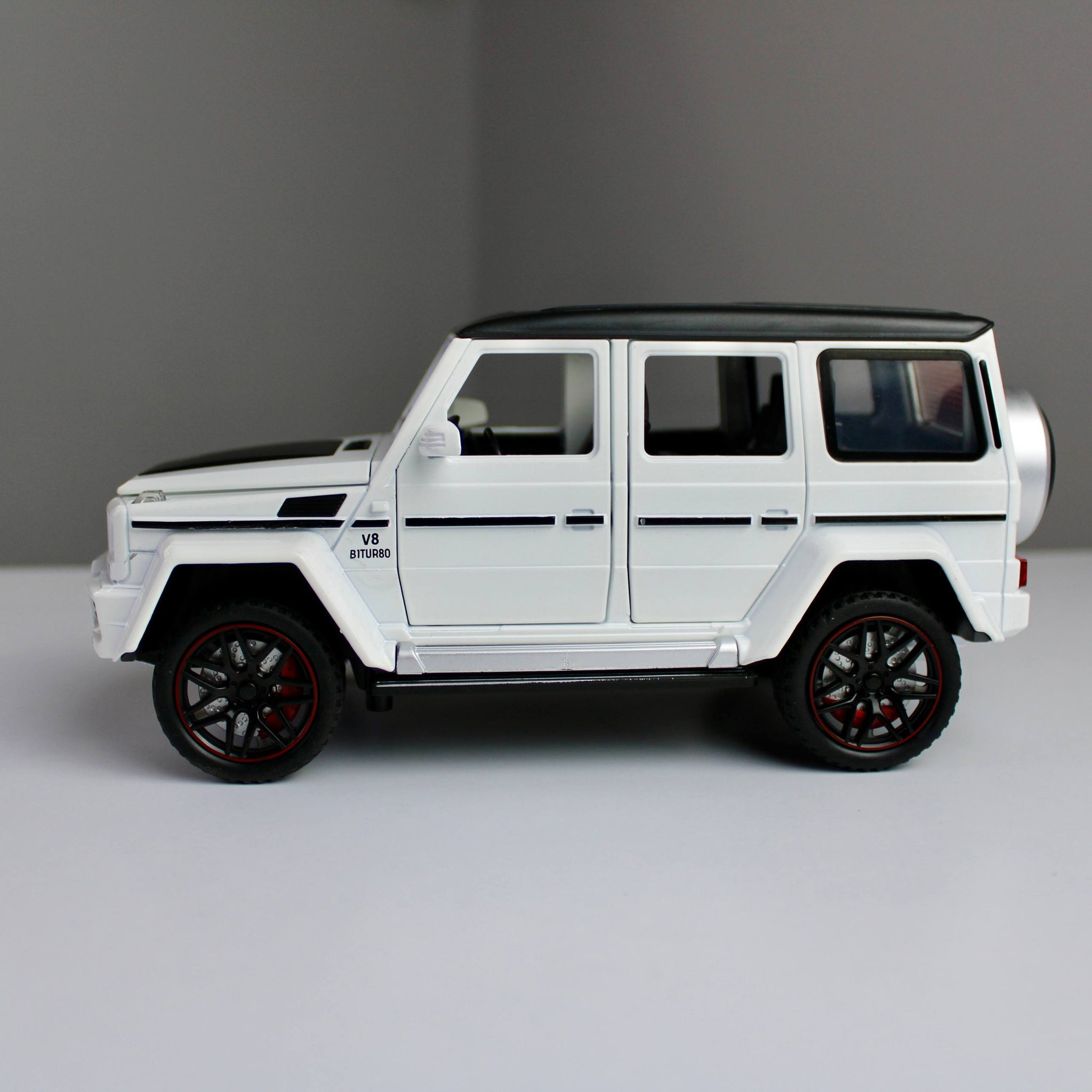 مجسم Mercedes-Benz G63 AMG – مقاس 1:24