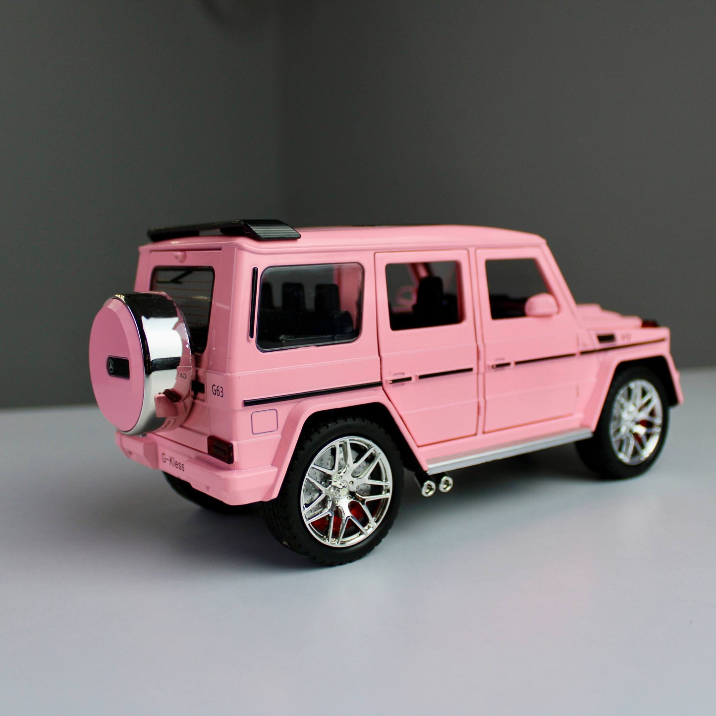 مجسم Mercedes-Benz G-Class G63 – مقاس 1:24 (Magnificent Reach)