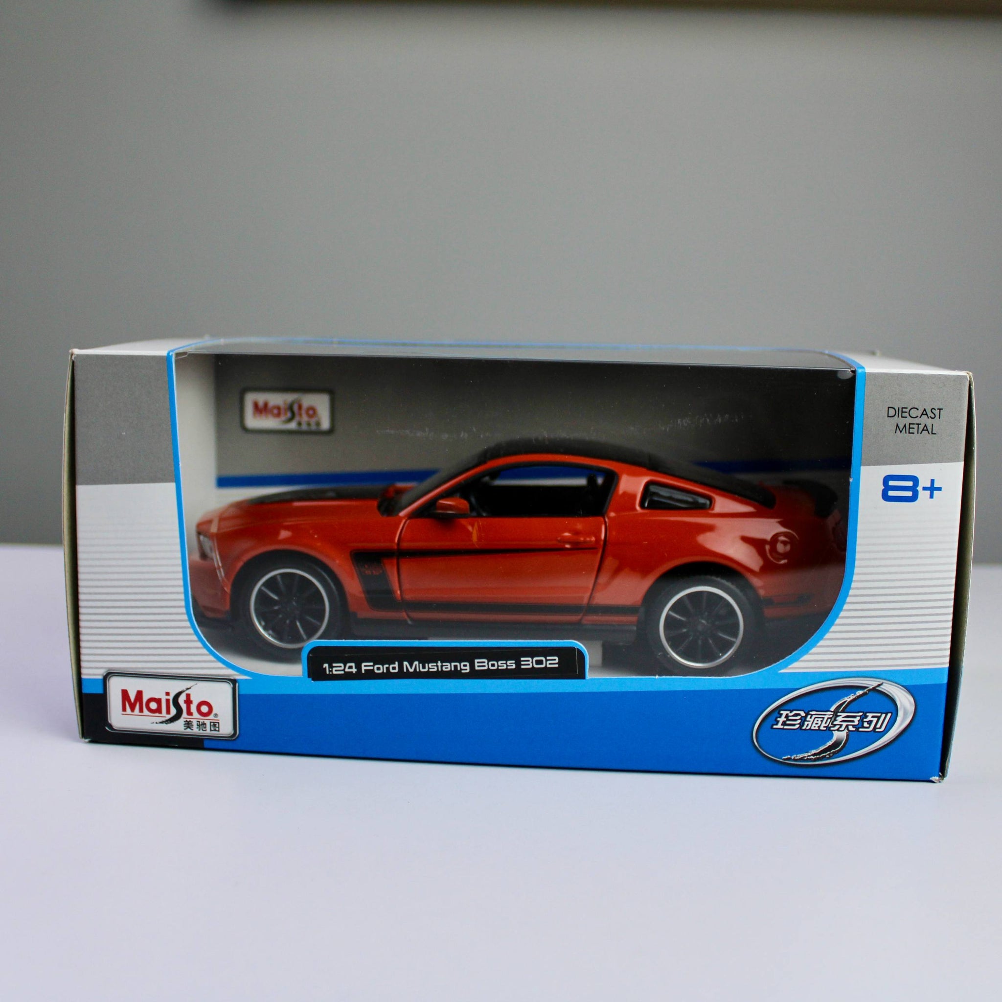 Maisto Ford Mustang Boss 302 1:24 Die-Cast Model Car