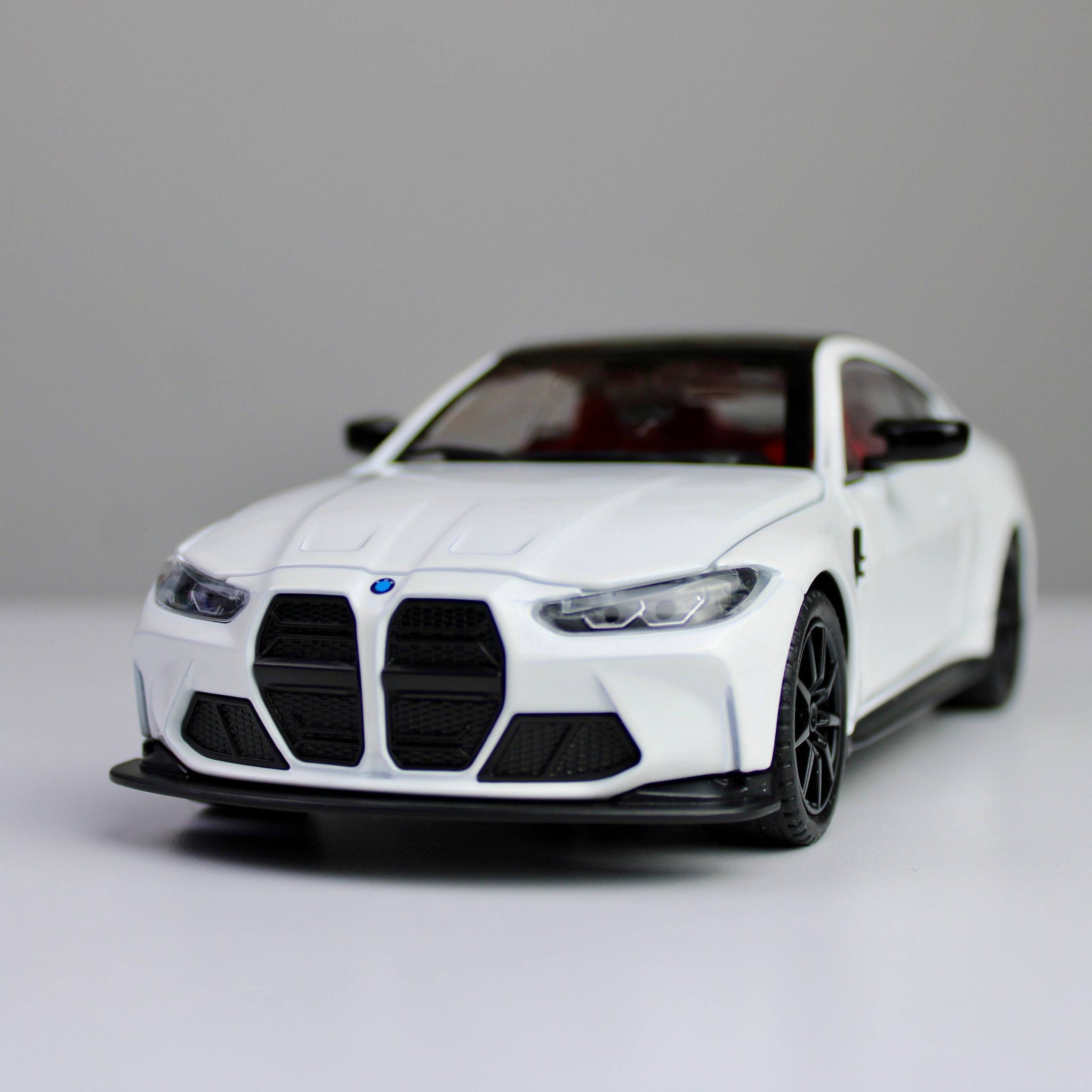 BMW M4 CSL – 1:24 Die-Cast Sports Car Model with Light & Sound