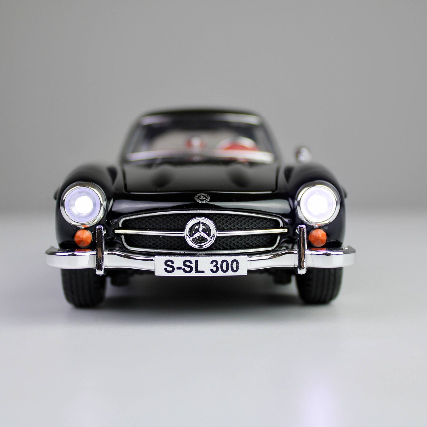 Mercedes-Benz 300 SL Die-Cast Model – Opening Doors, Lights & Sounds
