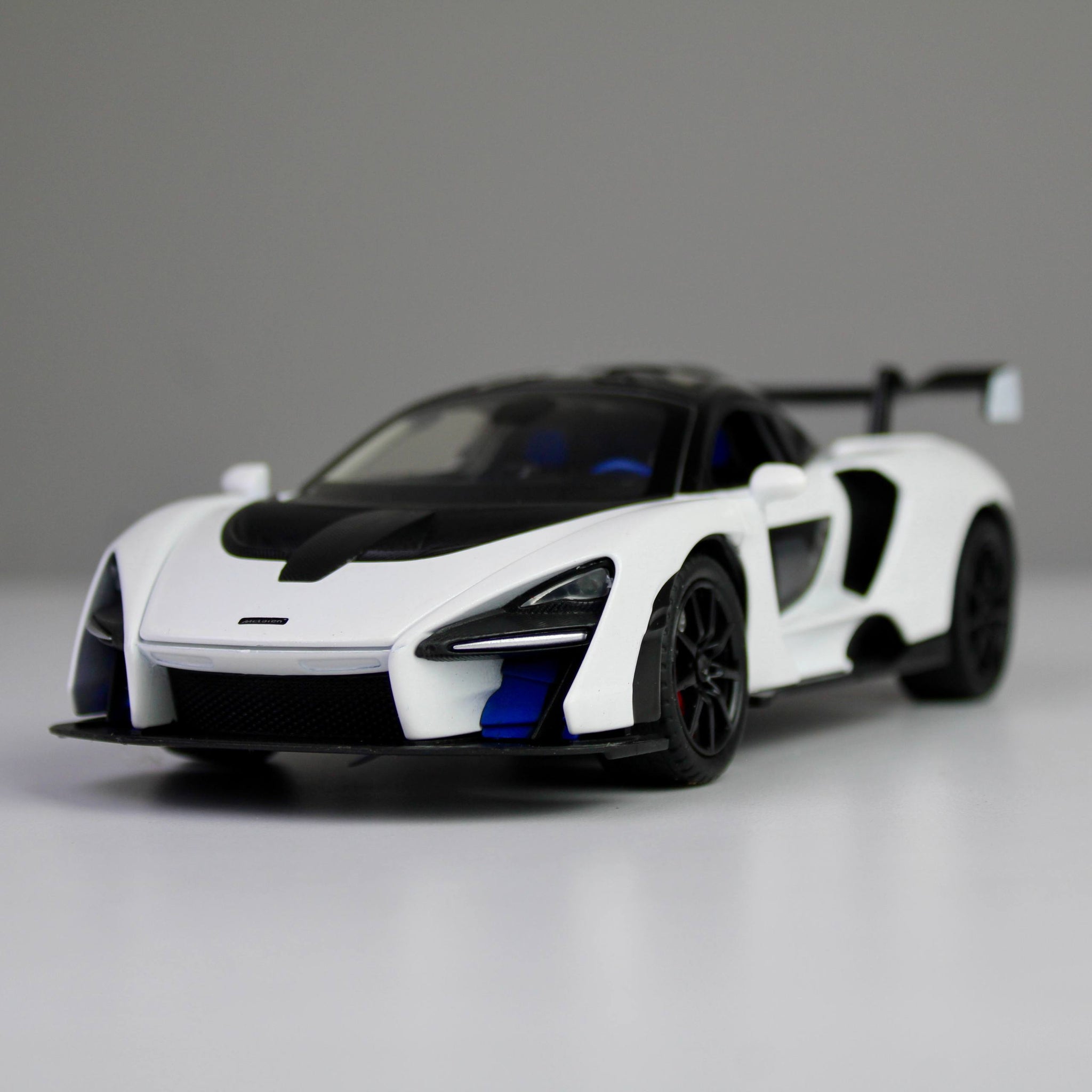 McLaren 1:24 Scale Die-Cast Car