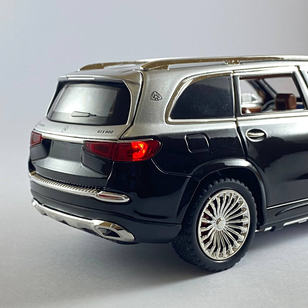 Mercedes-Maybach GLS 600 1:24 Scale Die-Cast Model Car