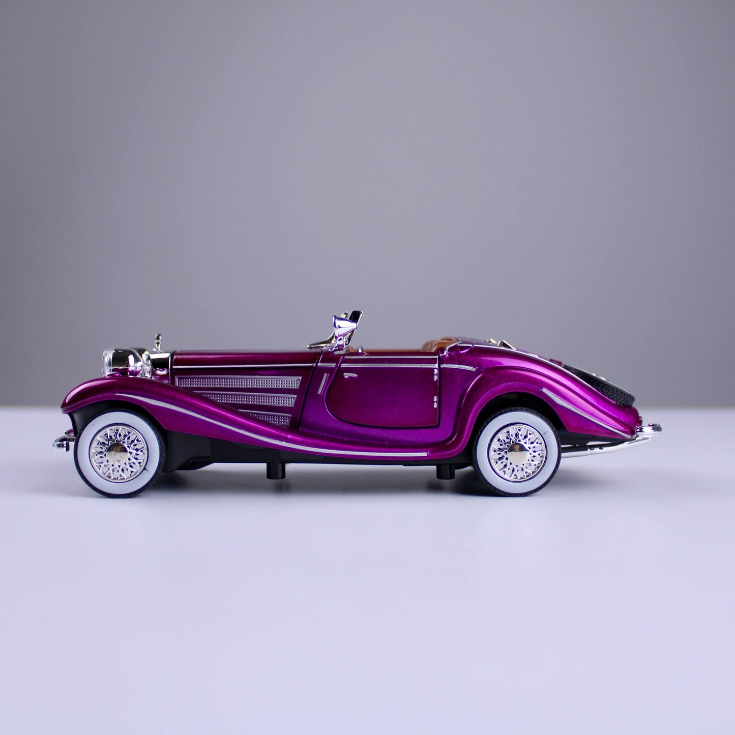 Mercedes-Benz 500K 1933 Die-Cast Model Car
