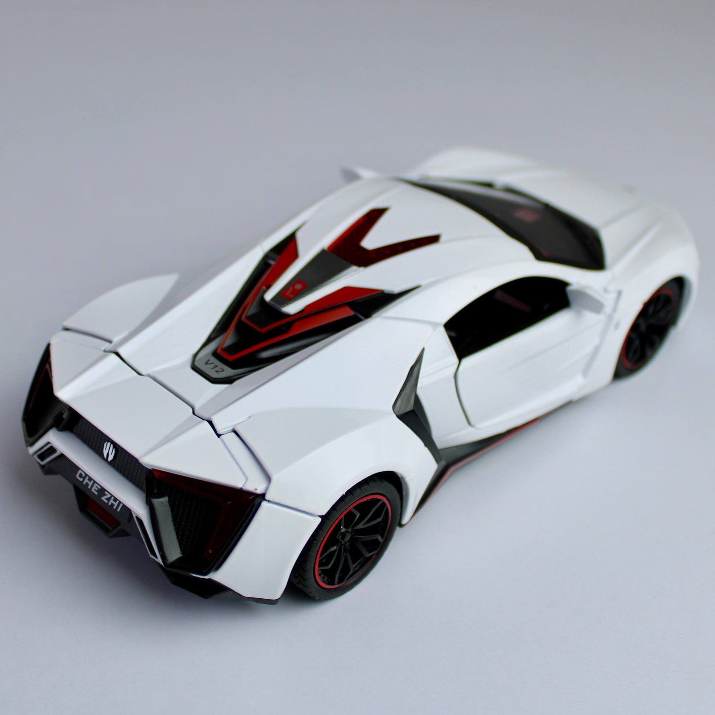 Lykan Hypersport Diecast Model – 1:24 Scale