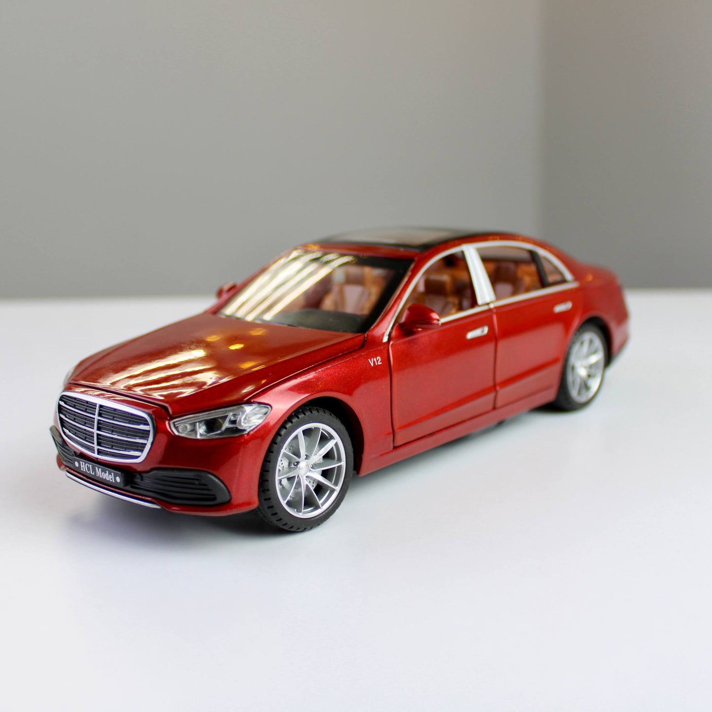 R/C Mercedes S-Class Diecast Model – 1:22 Scale