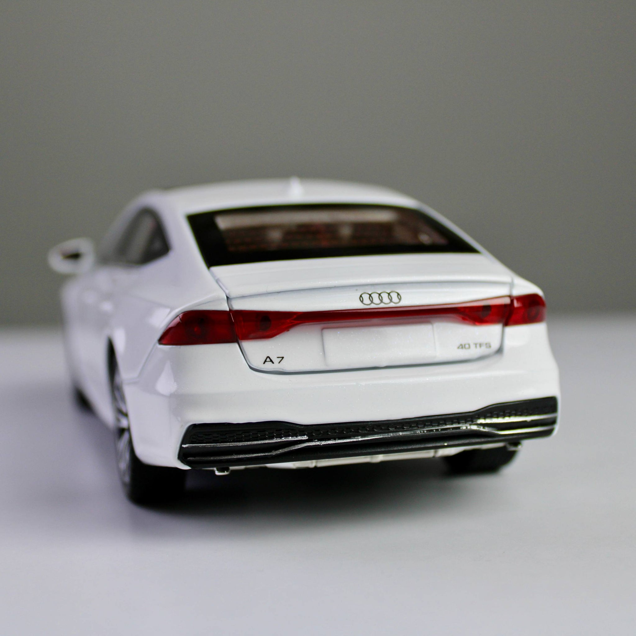 Audi A7 1:24 Die-Cast Model Car