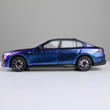 BMW i5 M60 1:24 Die-Cast Model Car