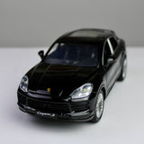 Porsche Cayenne S – 1:24 Die-Cast SUV Model with Light & Sound