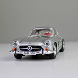 Mercedes-Benz 300 SL Die-Cast Model – Opening Doors, Lights & Sounds