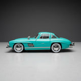 سيارة مجسمة مصبوبة من مرسيدس-بنز 300SL Gullwing بمقياس 1:22 مع إضاءة وصوت