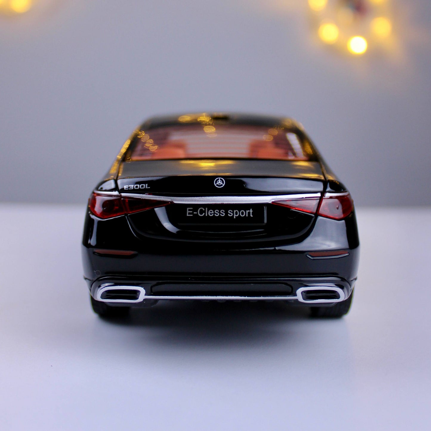 Mercedes-Benz E-Class Sport  – 1:24 Scale